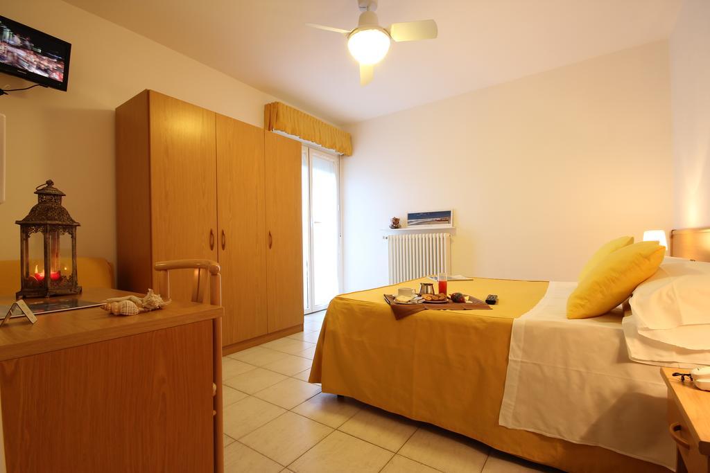 Hotel Miramare Forte dei Marmi Phòng bức ảnh