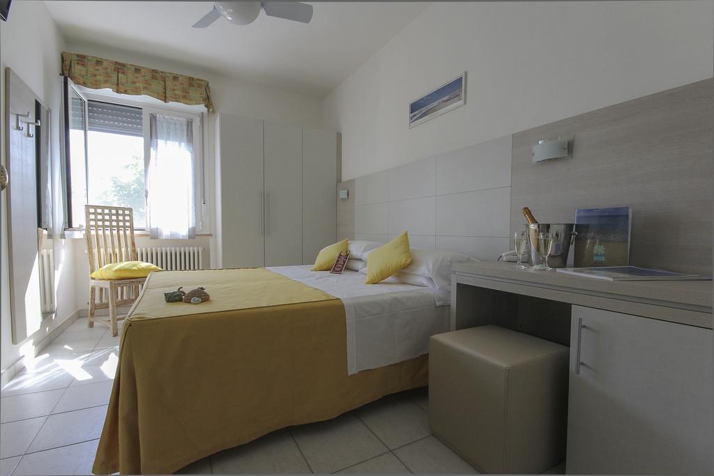 Hotel Miramare Forte dei Marmi Phòng bức ảnh